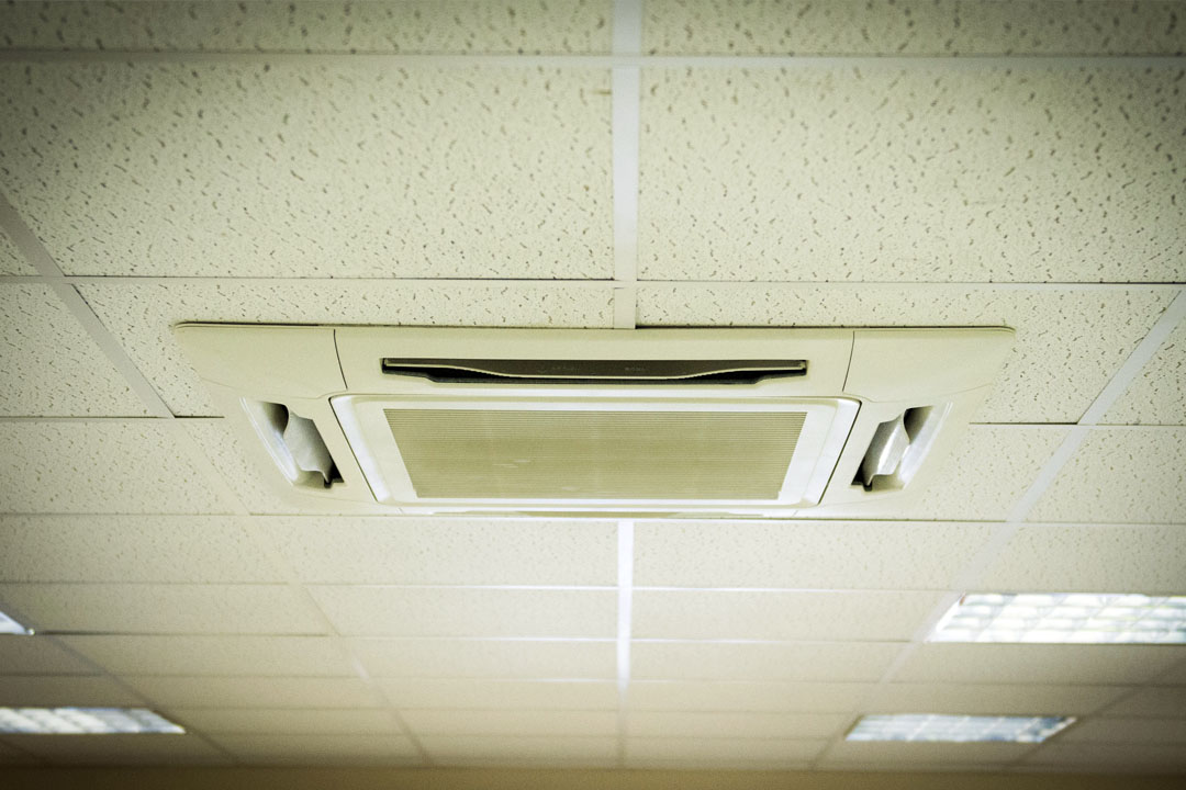 Equipo tipo cassette: ideal para climatizar más de una habitación o grandes espacios